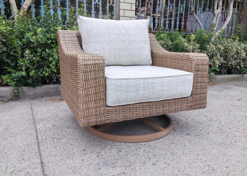 Logan Beach Outdoor Swivel Lounge with Cushion