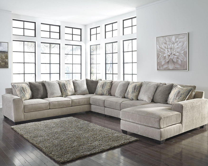 Ardsley Sectional with Chaise